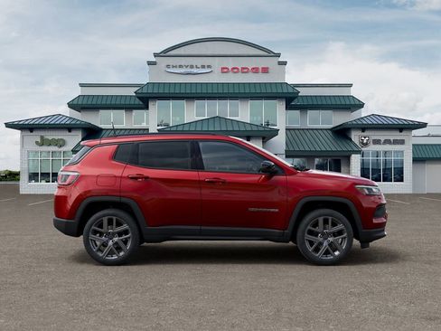 New 2026 Jeep Compass Latitude AWD/4WD image 25