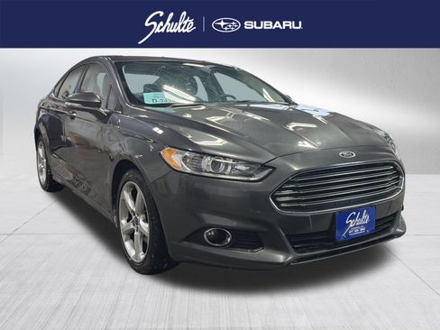 Used 2016 Ford Fusion SE w/ Equipment Group 201A image 1