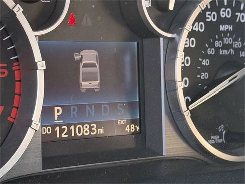 Used 2015 Toyota Tundra Limited image 9