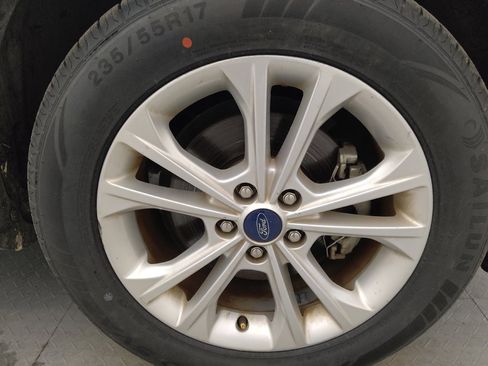 Used 2019 Ford Escape SE image 31