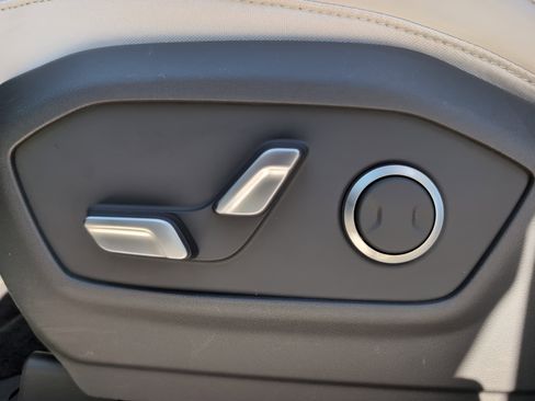 Used 2024 Hyundai Santa Fe SEL image 15