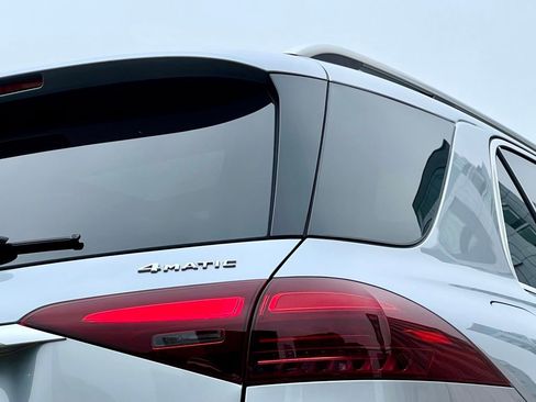 Certified 2024 Mercedes-Benz GLE 350 4MATIC image 9