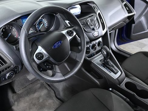 Used 2012 Ford Focus SE FWD image 9