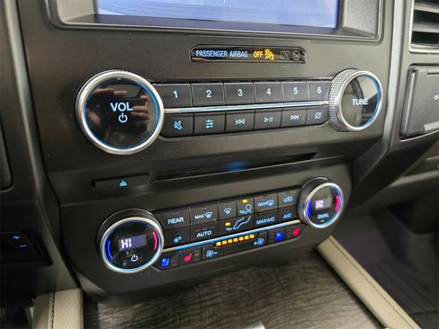 Used 2018 Ford Expedition Max Limited w/ Equipment Group 301A image 34