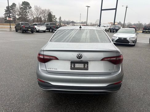 Used 2023 Volkswagen Jetta SE image 7