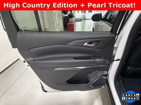 Used 2025 Chevrolet Traverse High Country w/ LPO, Floor Liner Package image 16