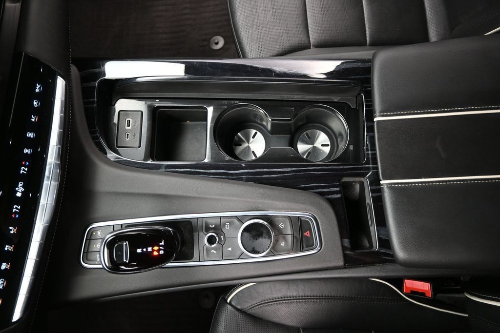Certified 2022 Cadillac Escalade Sport w/ Touring Package AWD/4WD image 19
