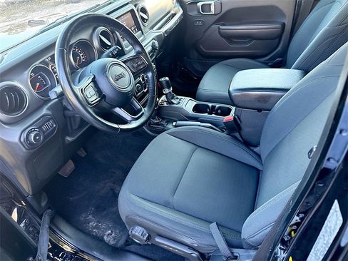 Used 2021 Jeep Wrangler Unlimited Sport S image 24