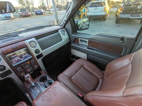 Used 2013 Ford F150 King Ranch w/ King Ranch Luxury Pkg image 29