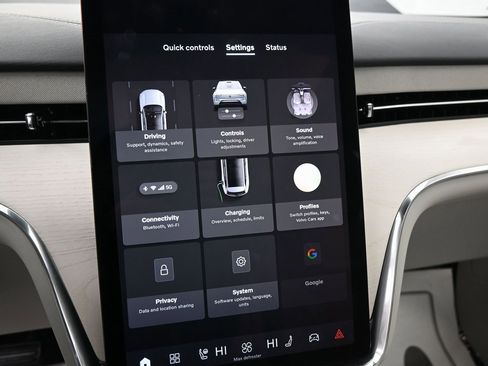 Used 2025 Volvo EX90 Ultra image 11