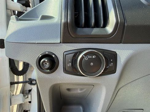 Used 2018 Ford Transit 250 148 Medium Roof RWD image 23