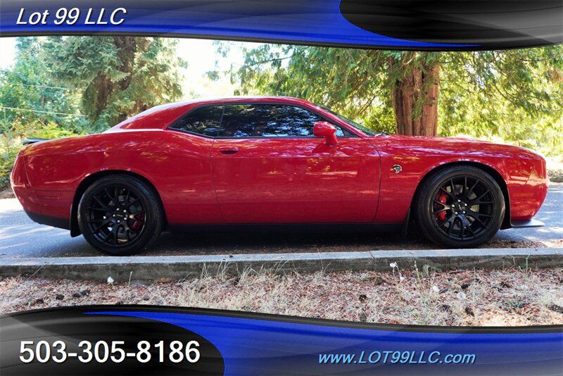 Used 2015 Dodge Challenger SRT Hellcat RWD image 8