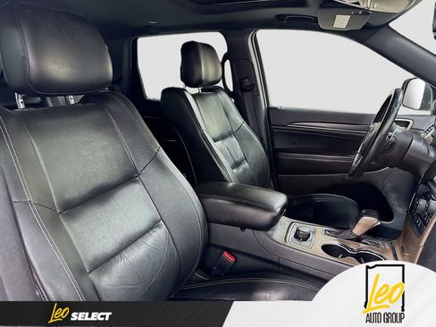 Used 2016 Jeep Grand Cherokee Limited AWD/4WD image 28