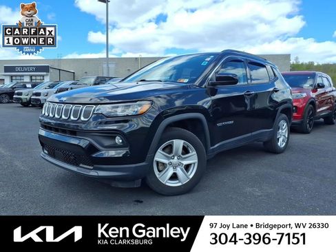 Used 2022 Jeep Compass Latitude w/ Sun and Sound Group AWD/4WD image 3