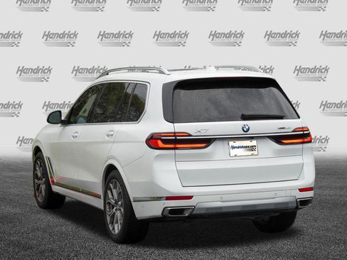 Certified 2025 BMW X7 xDrive40i w/ Parking Assistance Package AWD/4WD image 7