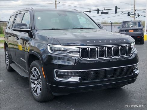 Used 2025 Jeep Wagoneer 4WD w/ Convenience Group I image 7