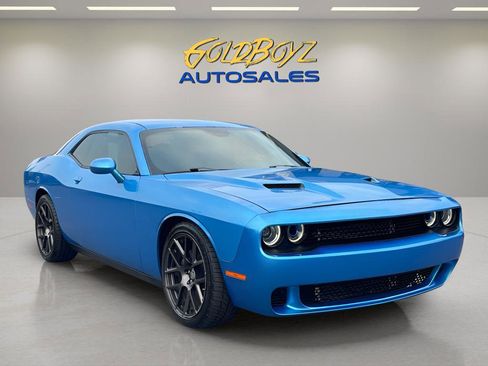 Used 2016 Dodge Challenger R/T Scat Pack image 2