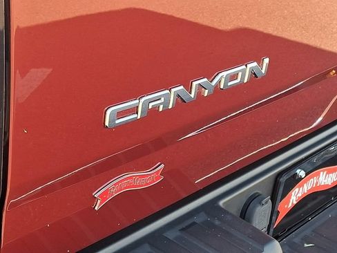 Used 2016 GMC Canyon SLT w/ Driver Alert Package RWD image 30