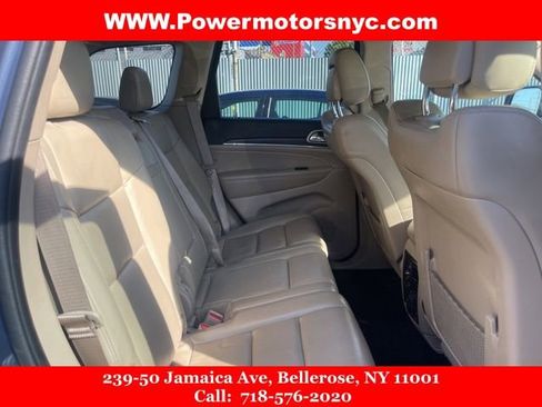 Used 2021 Jeep Grand Cherokee Limited w/ Luxury Group II image 33