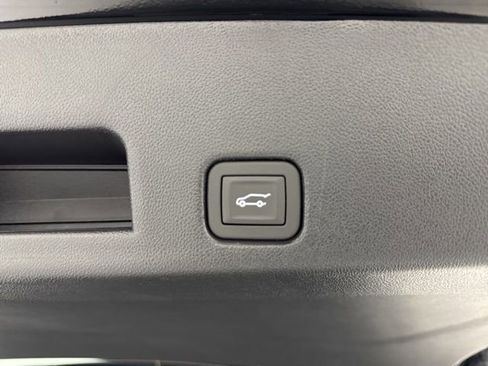 New 2026 Chevrolet Traverse Z71 w/ Enhanced Driving Package image 29