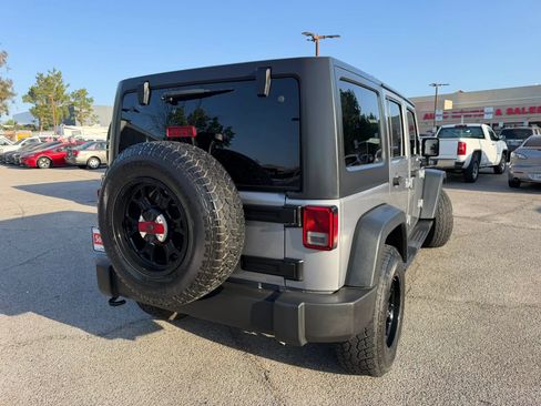 Used 2016 Jeep Wrangler Unlimited Sport w/ Quick Order Package 24S AWD/4WD image 3