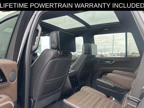 Used 2025 GMC Yukon Denali Ultimate image 7