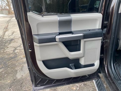 Used 2019 Ford F150 XLT w/ Equipment Group 302A Luxury image 22