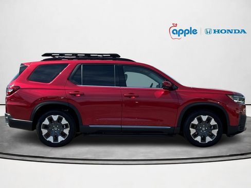 New 2026 Honda Pilot Touring image 2