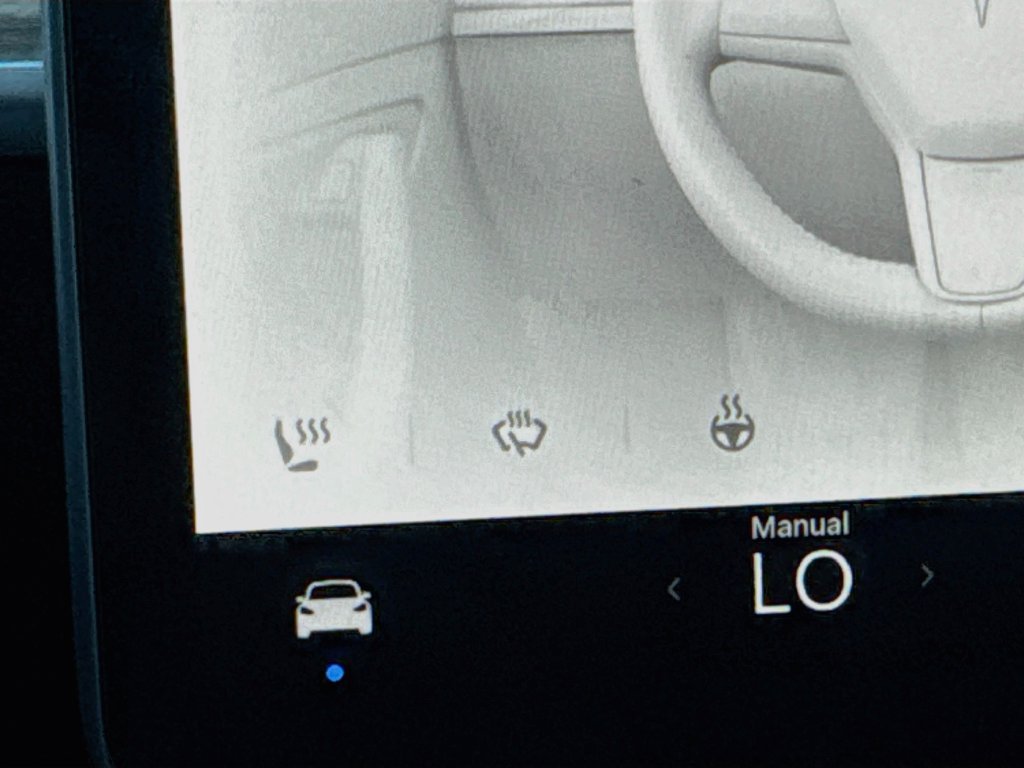 Used 2025 Tesla Model Y Long Range RWD image 19