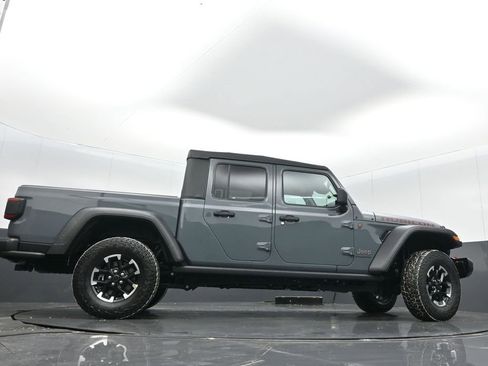 New 2026 Jeep Gladiator Rubicon w/ Safety Group AWD/4WD image 33