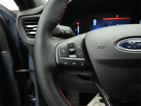 Used 2024 Ford Escape ST-Line w/ Tech Pack #1 image 17