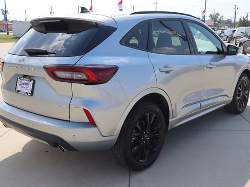 Used 2023 Ford Escape ST-Line Elite image 6