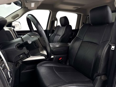 Used 2017 RAM 1500 Laramie w/ Convenience Group image 18