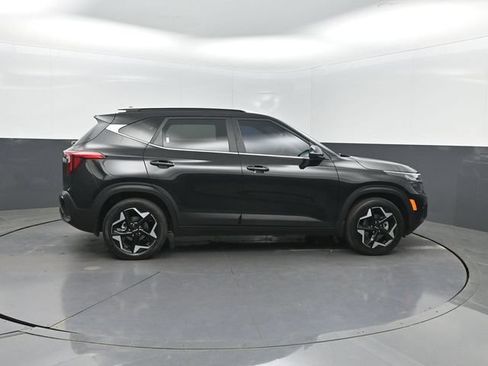 Used 2025 Kia Seltos EX FWD image 31
