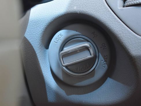 Used 2008 Nissan Maxima 3.5 SE w/ Sensory Pkg FWD image 11