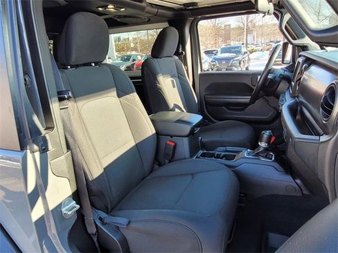 Used 2023 Jeep Wrangler Sport S image 17