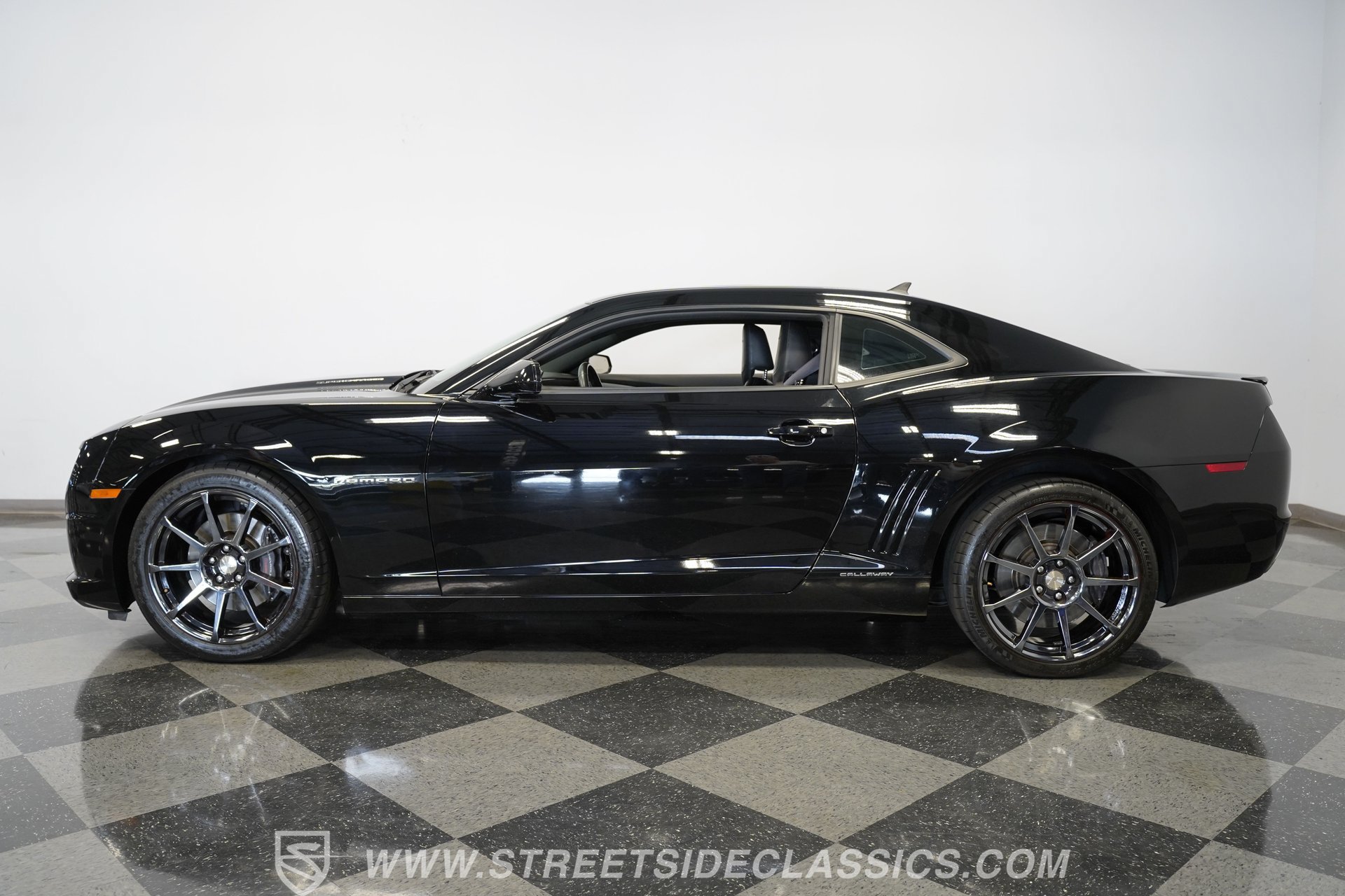 Used 2011 Chevrolet Camaro SS w/ RS Package RWD image 7