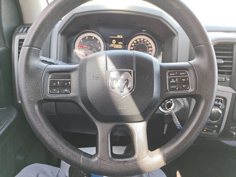 Used 2014 RAM 1500 Express image 22