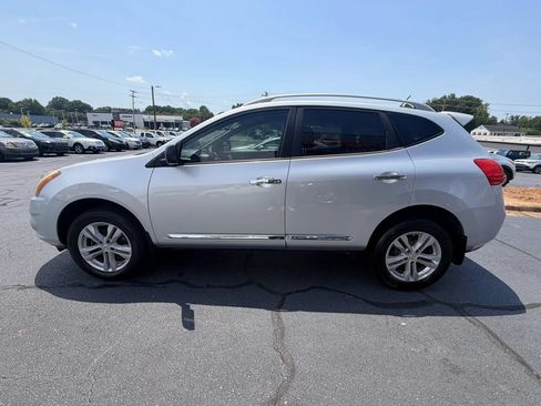 Used 2015 Nissan Rogue S w/ Convenience Package FWD image 4
