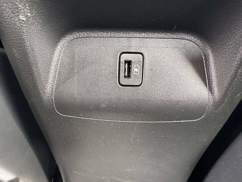 Used 2023 Nissan Sentra SR w/ SR Premium Package FWD image 15