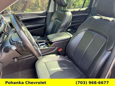 Used 2022 Jeep Grand Cherokee L Limited w/ Luxury Tech Group II AWD/4WD image 29