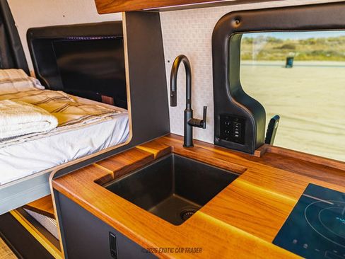 Used 2024 Mercedes-Benz Sprinter 2500 image 25