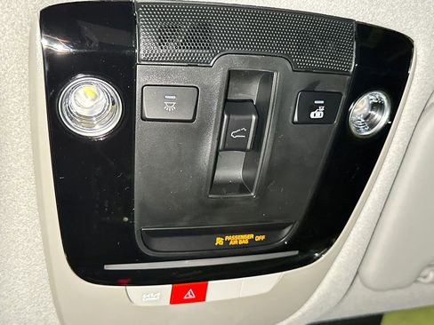 New 2026 Kia Niro SX Touring FWD image 28