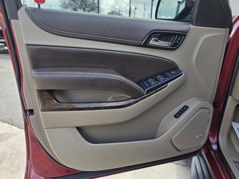 Used 2018 Chevrolet Suburban LT w/ Texas Edition Package image 34