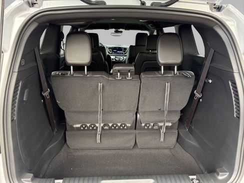 New 2026 Chrysler Pacifica Select image 16