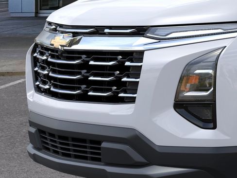 New 2026 Chevrolet Equinox LT FWD image 14