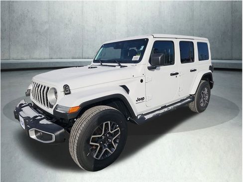New 2026 Jeep Wrangler Unlimited Sahara AWD/4WD image 1