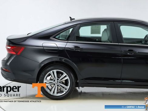 Used 2023 Volkswagen Jetta SE image 47