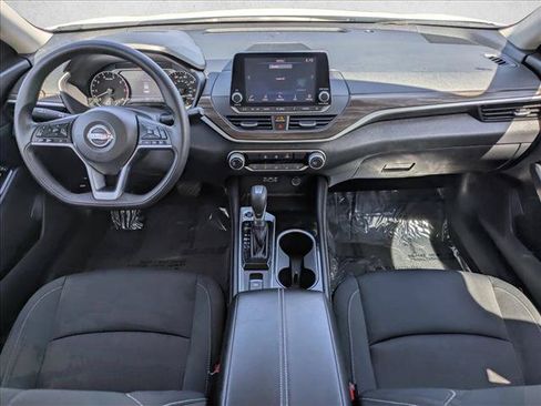 Used 2023 Nissan Altima 2.5 SV AWD/4WD image 16