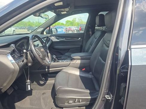 Used 2023 Cadillac XT6 Premium Luxury AWD/4WD image 3